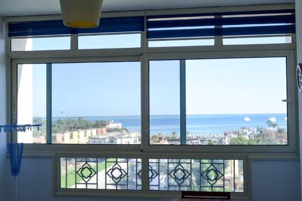 One-Bedroom Apartment with Ocean View